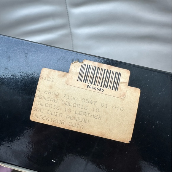 SOLD Vintage Chanel small diana lambskin bag - Picture 7 of 11